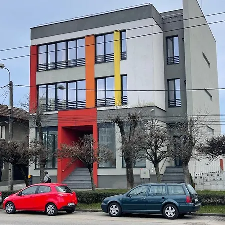 New Nr5 Self Checkin Oldcity Center Paid Parking With Lift טימישוארה