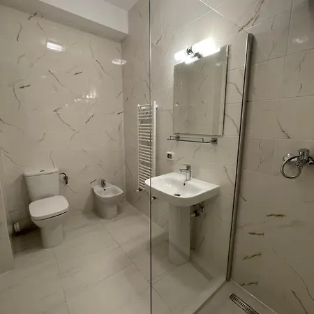 New Nr5 Self Checkin Oldcity Center Paid Parking With Lift